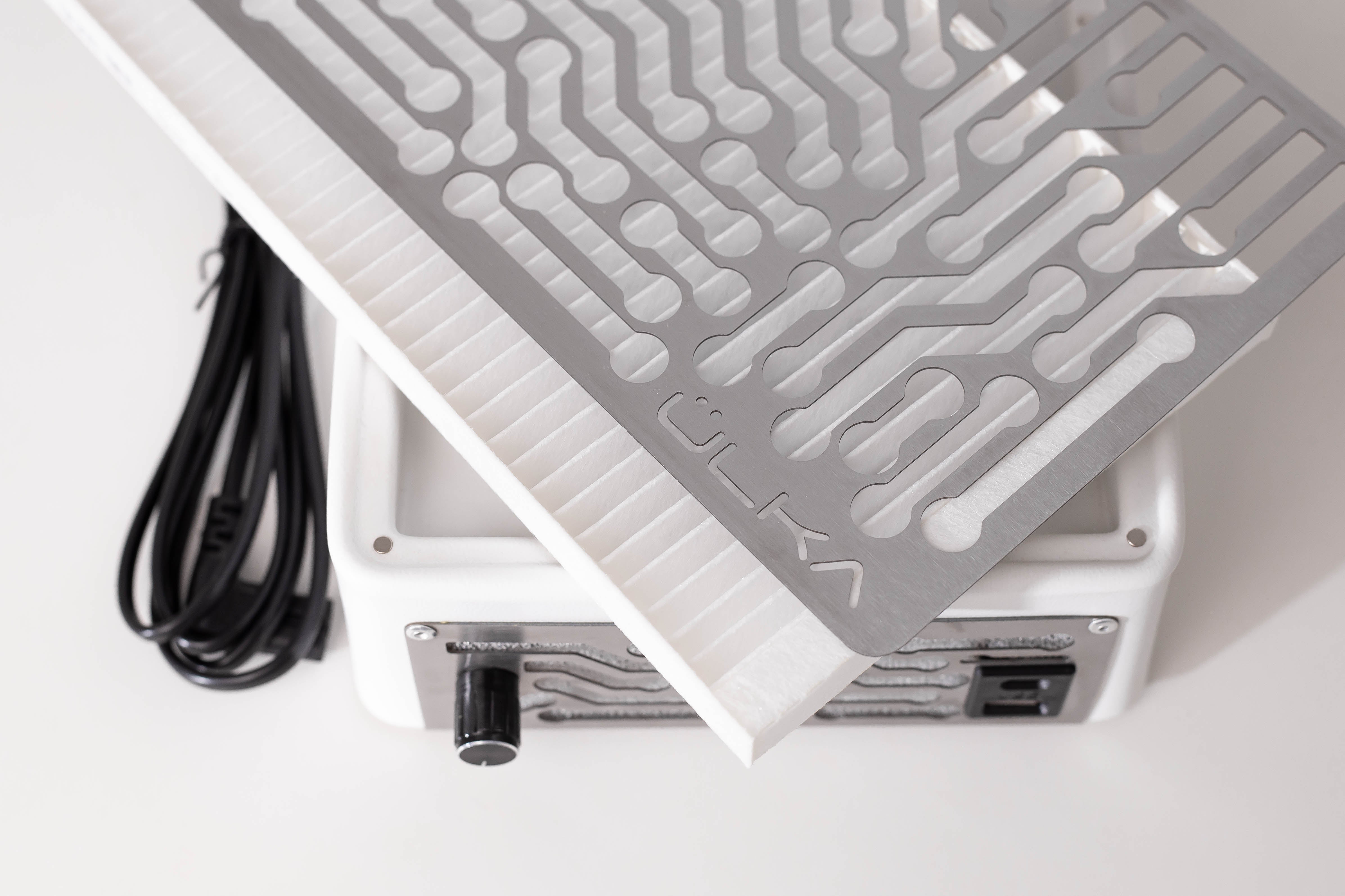 ULKA Staubsauger NANO in Weiß