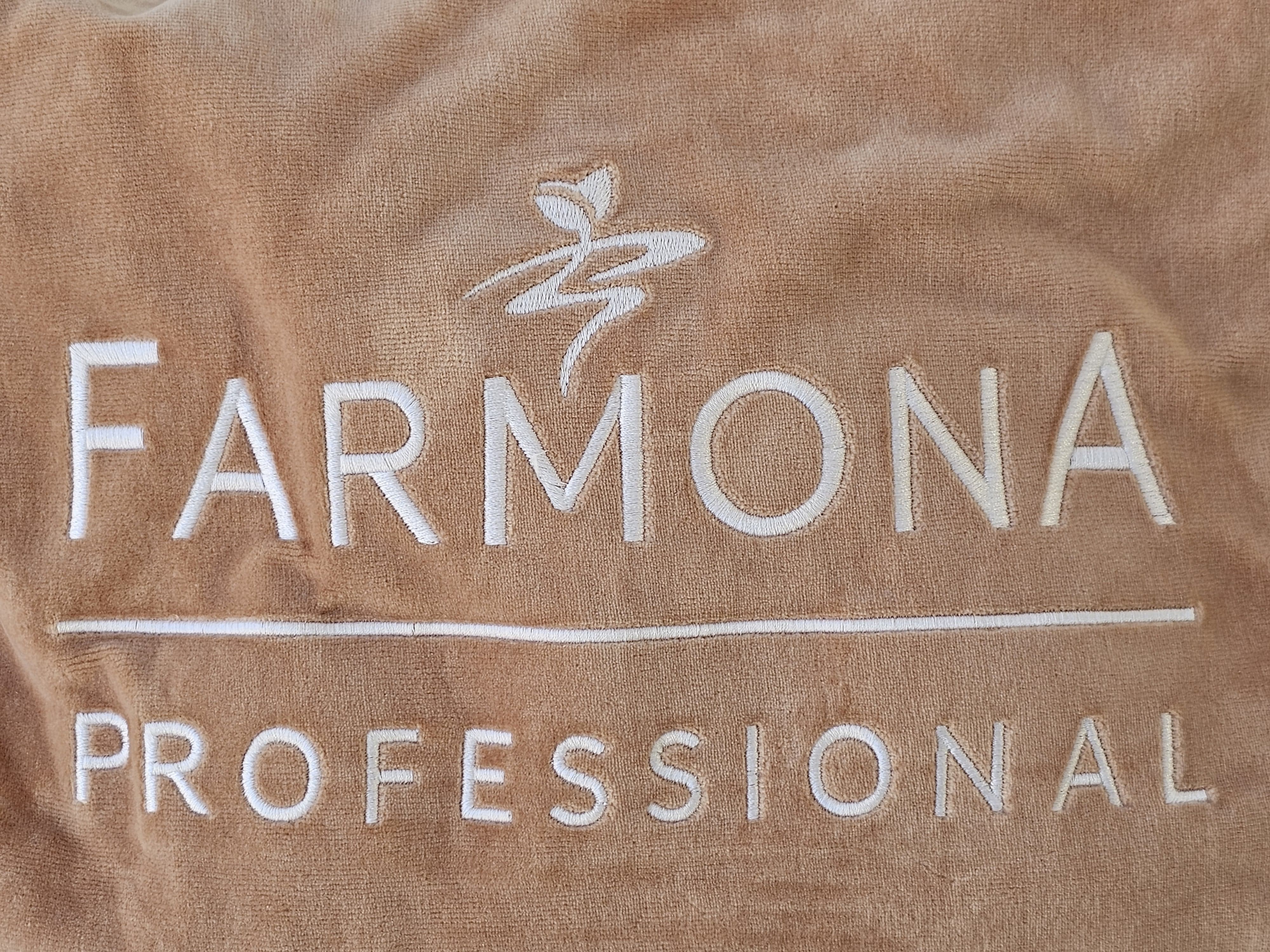 Farmona Decke, Beige