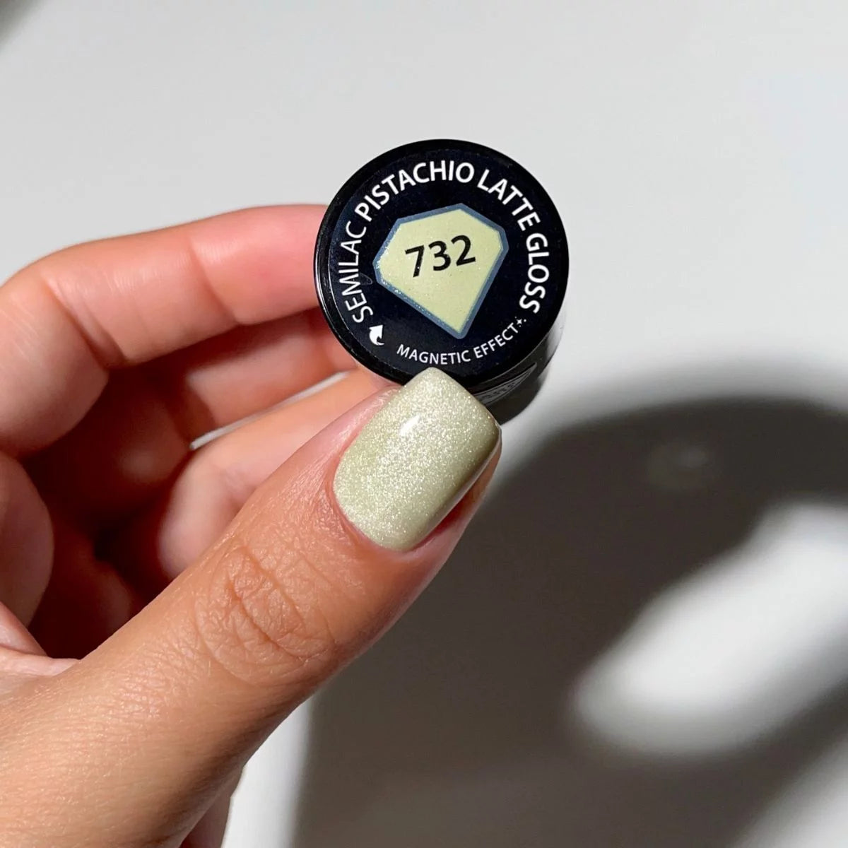 732 Semilac UV Gel Polish Pistachio Latte Gloss 7 ml
