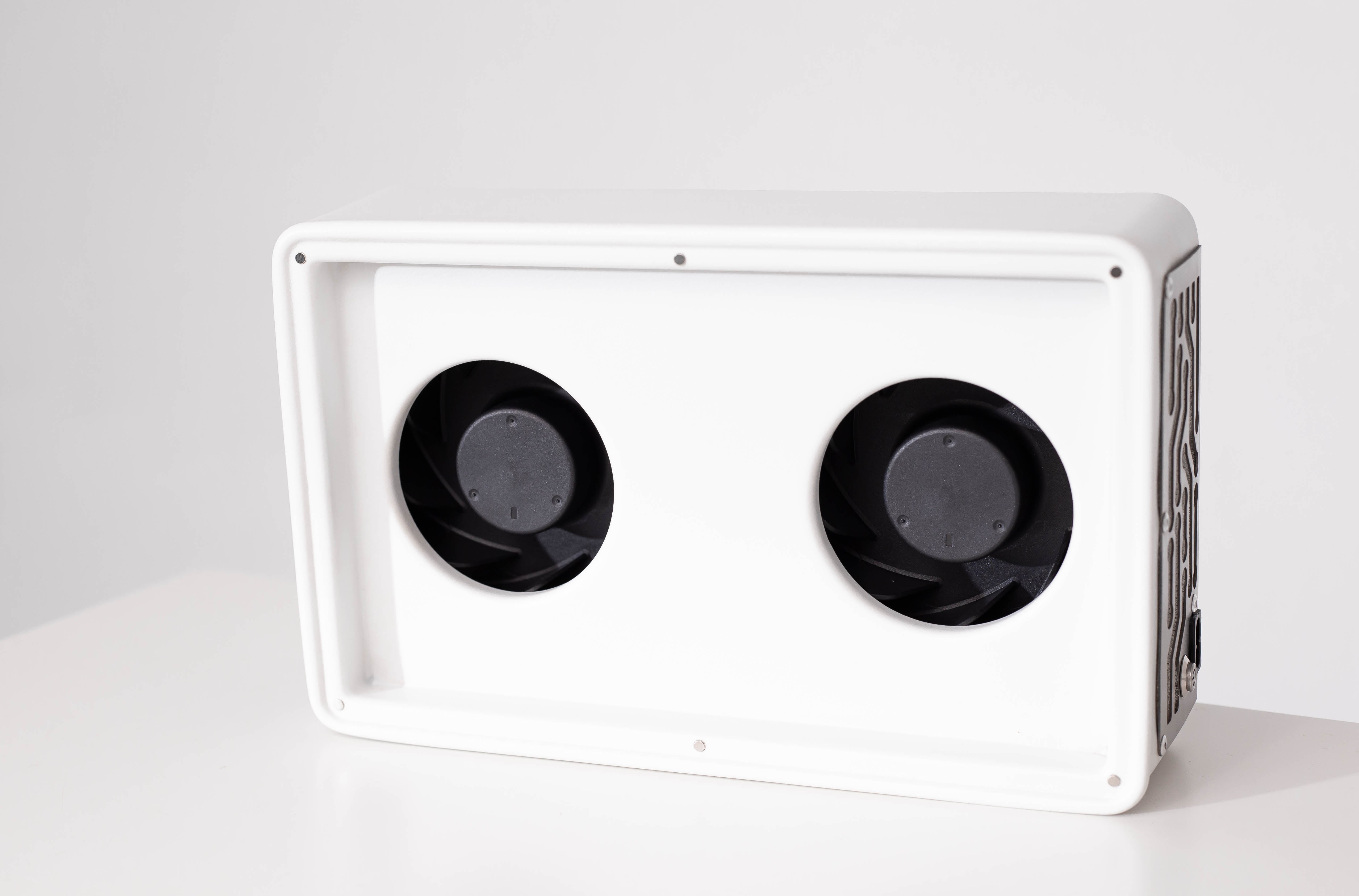 ULKA Staubsauger NANO in Weiß