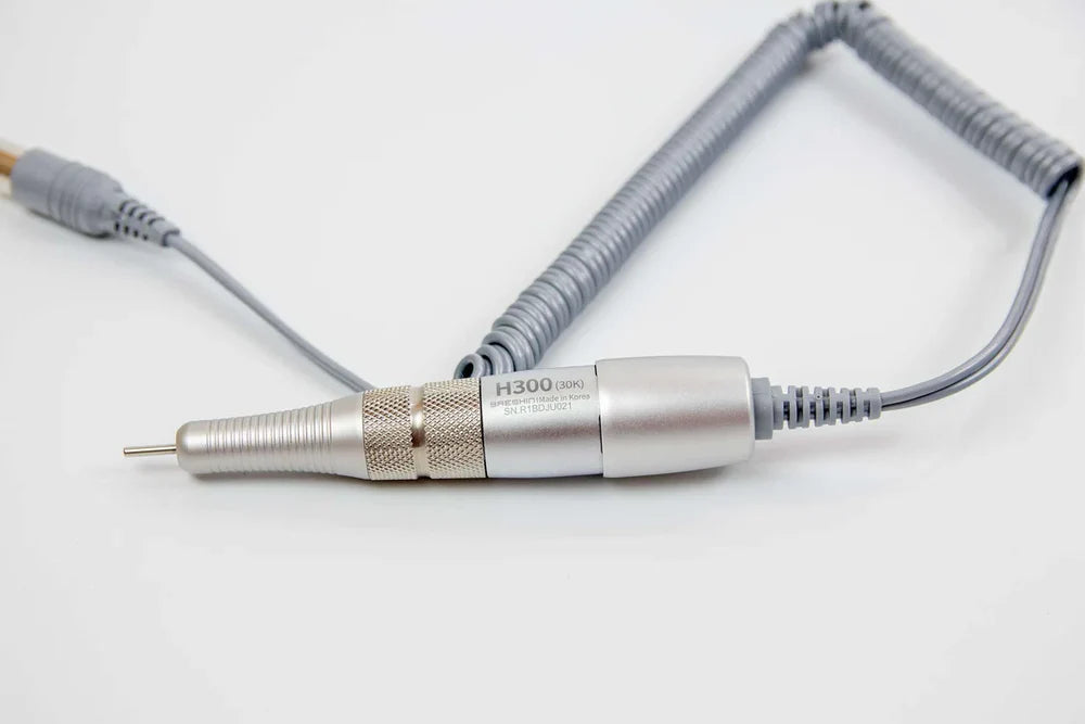 STRONG SAESHIN B210/H300 (Melns)(30 000 apgr./min.)